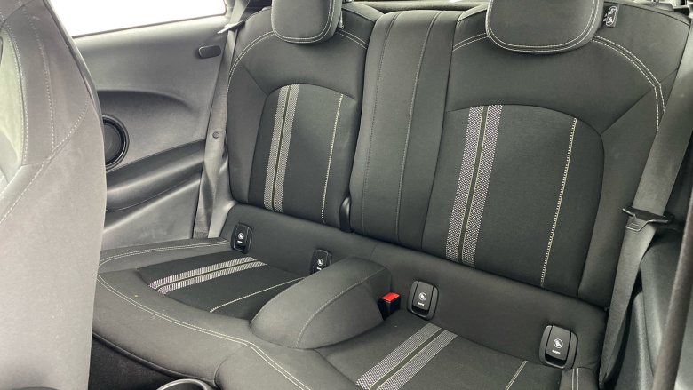 MINI Hatchback 2.0 Cooper S Sport II 3dr Petrol Hatchback